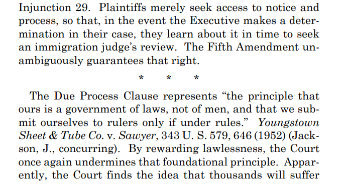 Oberster Gerichtshof erlaubt Trump-Regierung vorerst die Fortsetzung von Abschiebungen in Drittländer ohne vorherige Ankündigung.