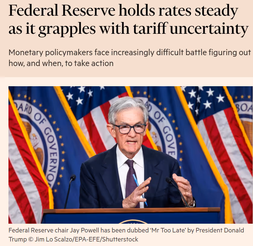 Die US-Notenbank hält die Zinsen unverändert, während sie mit der Unsicherheit hinsichtlich der Zölle zu kämpfen hat.